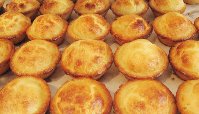 I Dolci Tipici Salentini La Ricetta Originale Del Pasticciotto Leccese Corte Del Salento