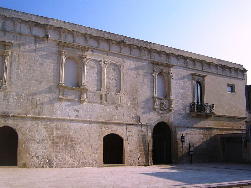 Il castello baronale a Castrignano dei Greci
