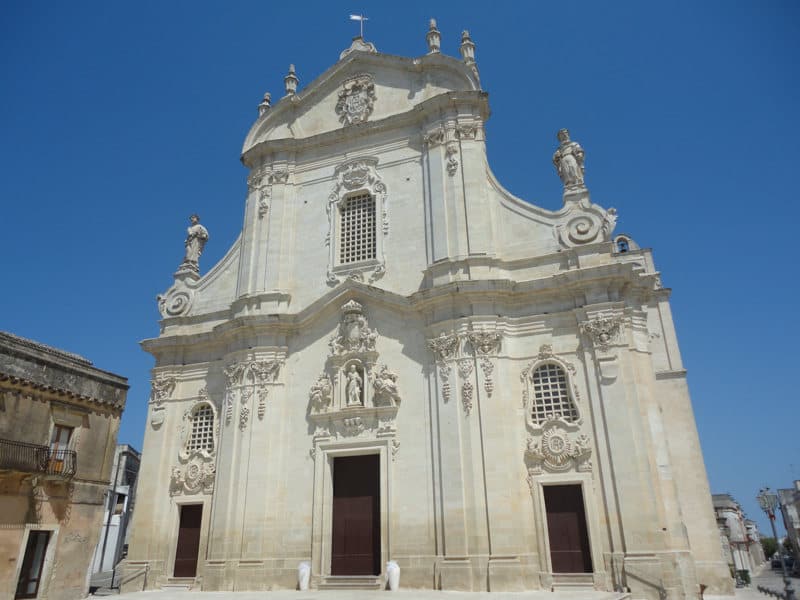 La Tradizione Salentina della Tavole di San Giuseppe a Uggiano la Chiesa