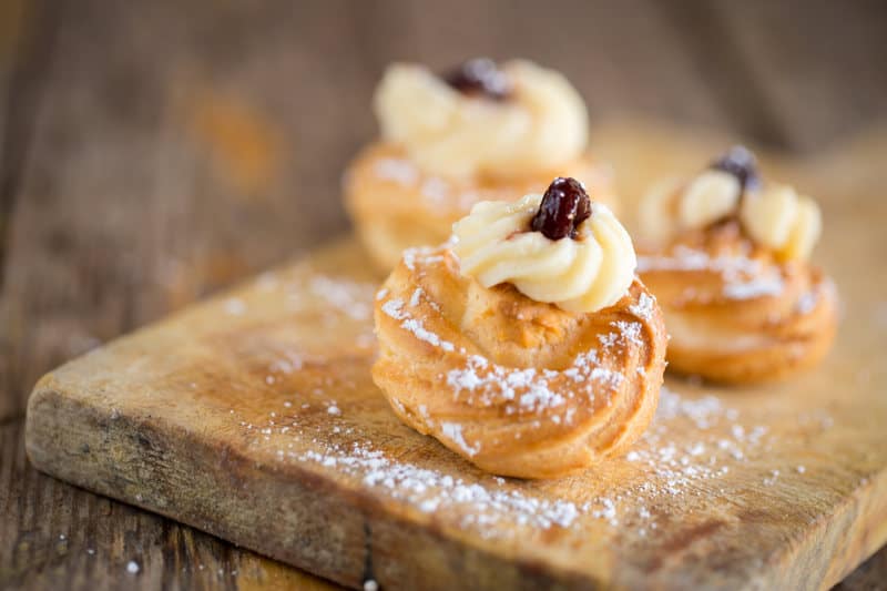 Il dolce tipico della Festa del Papà: le Zeppole di San Giuseppe