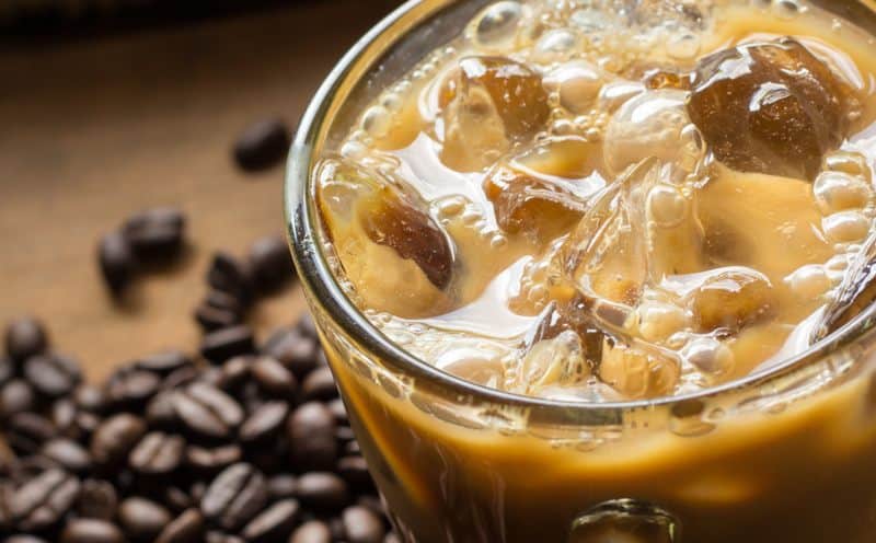 In ghiaccio con latte di mandorla: come gustare un buon caffè in Salento