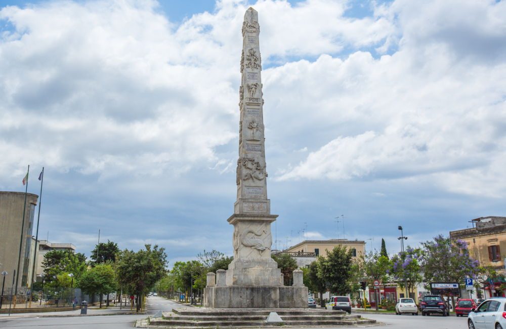 Salento: alla scoperta dell’obelisco di Lecce